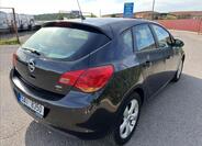 Opel Astra 6