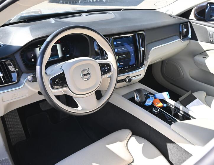 Volvo V60 2