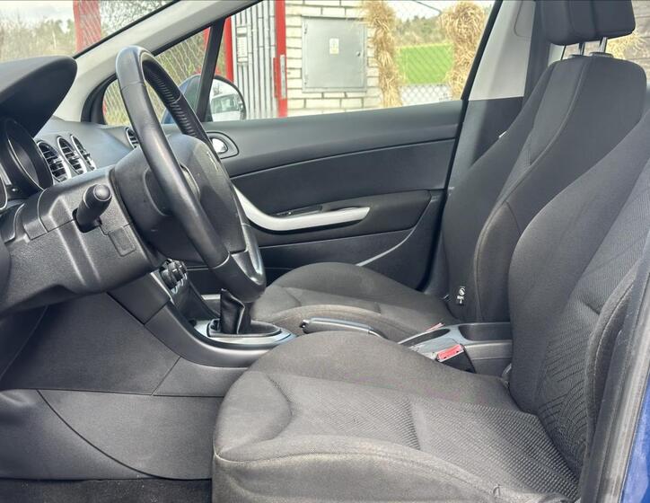 Peugeot 308 9