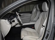Volvo V90 8