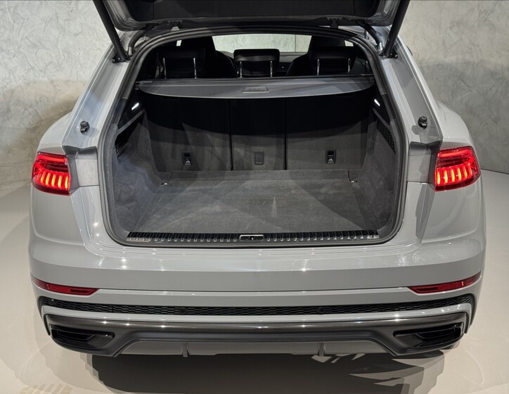 Audi Q8 14