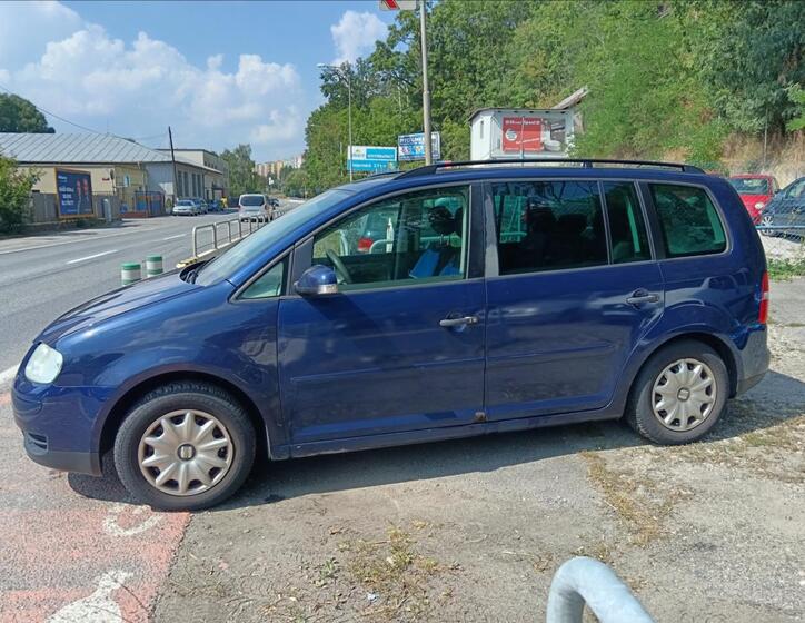 Volkswagen Touran 6