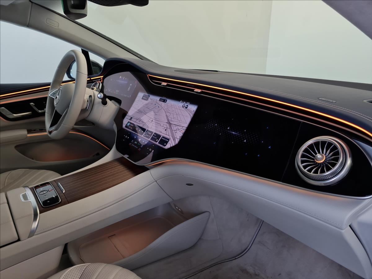 Mercedes-Benz EQS