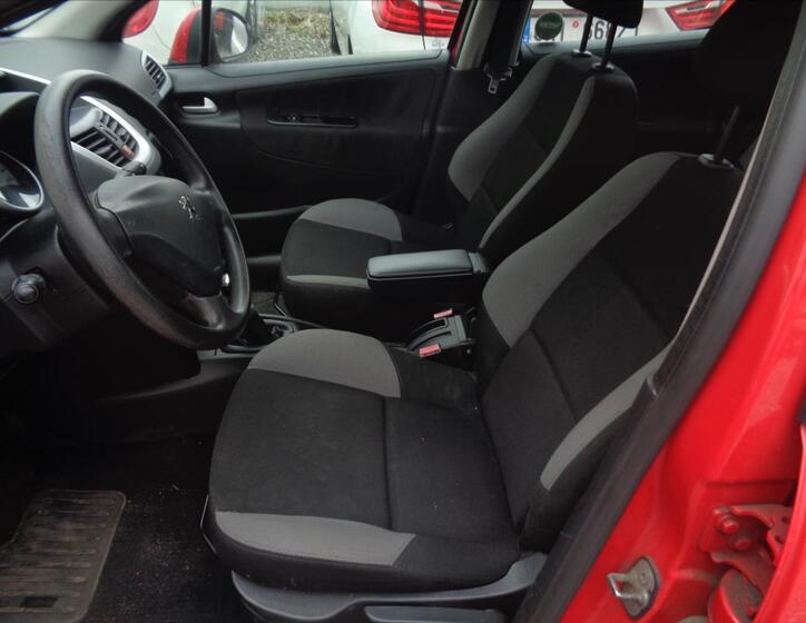 Peugeot 207 9