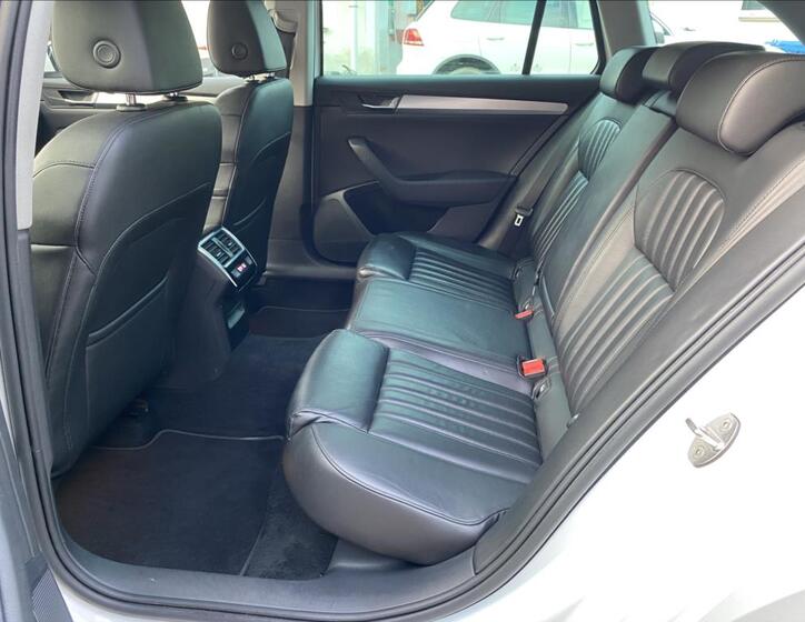 Škoda Superb 14