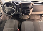 Mercedes-Benz Sprinter 11