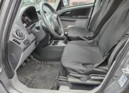 Suzuki SX4 9