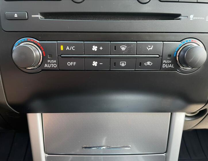 Nissan Navara 23