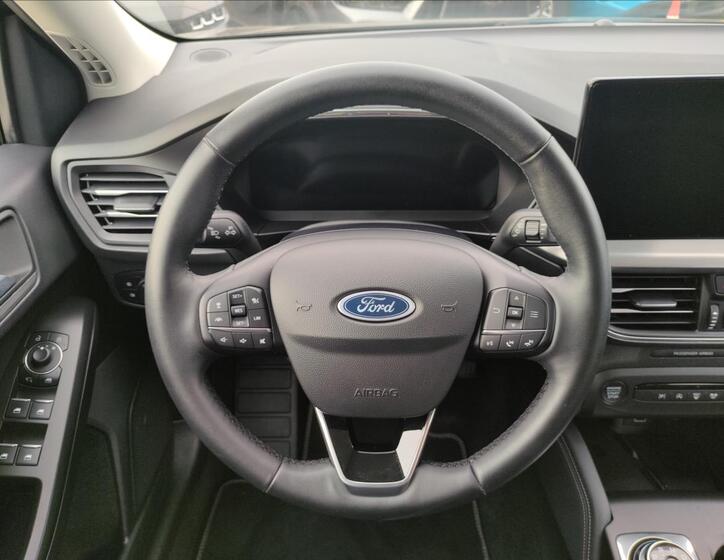 Ford Focus 16