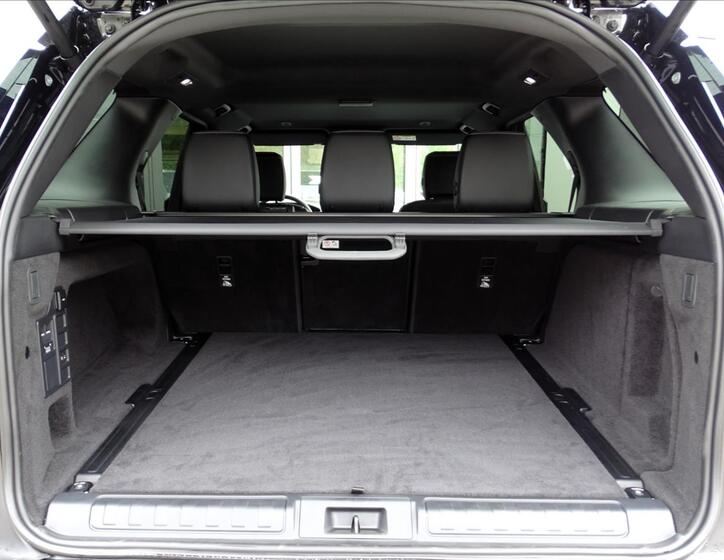 Land Rover Discovery 17
