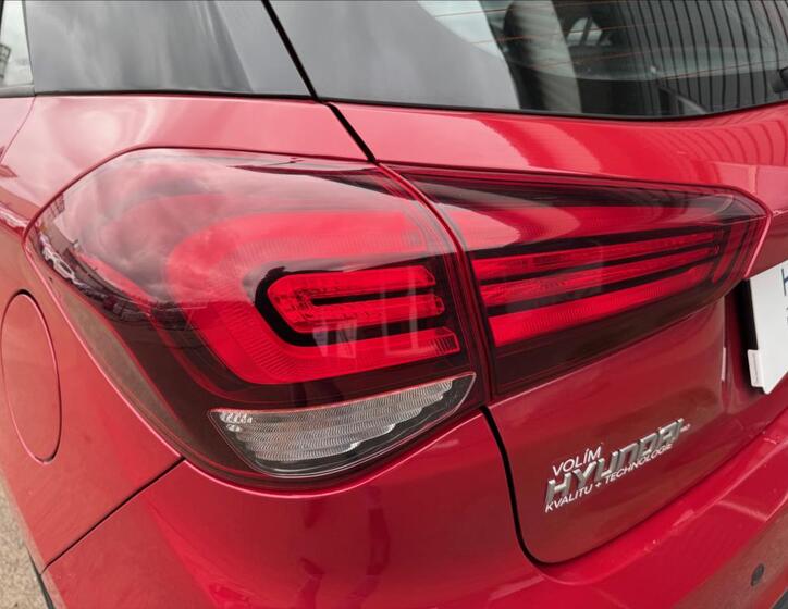 Hyundai i20 21