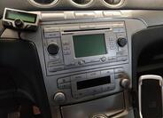 Ford Galaxy 17