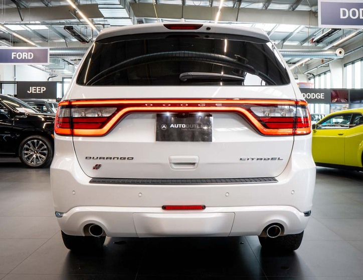 Dodge Durango 4