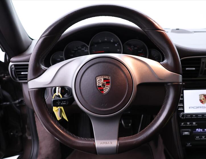 Porsche 911 18