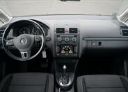 Volkswagen Touran 8