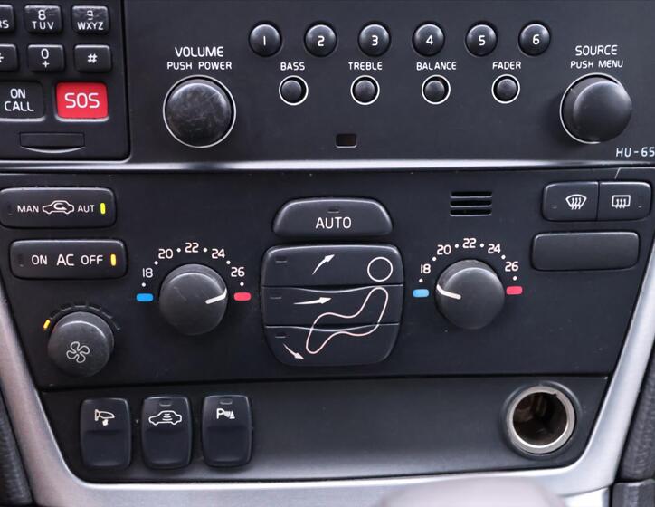 Volvo XC70 22