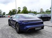 Porsche Taycan 4