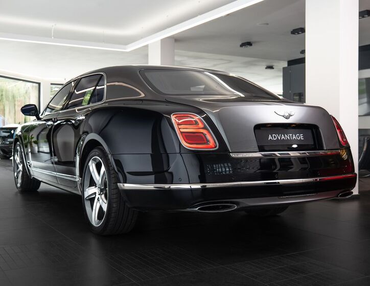 Bentley Mulsanne 4