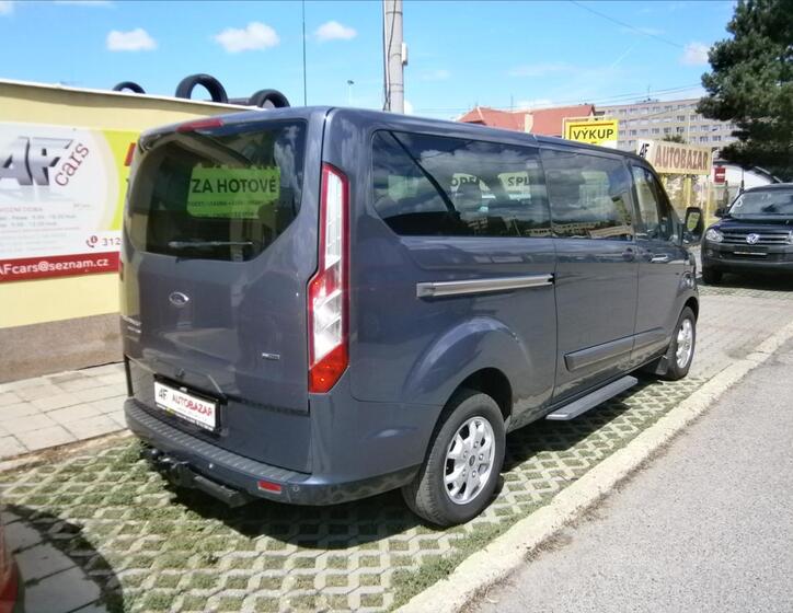 Ford Tourneo Custom 5