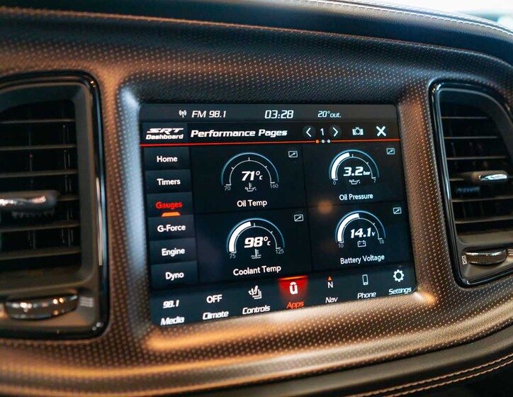Dodge Challenger 32