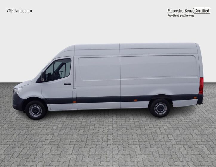 Mercedes-Benz Sprinter 2