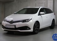 Toyota Auris 1