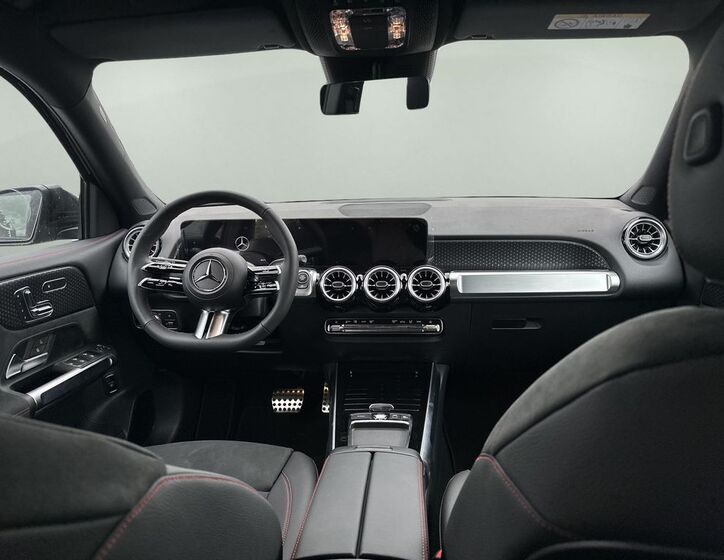 Mercedes-Benz GLB 13