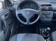 Opel Corsa 11