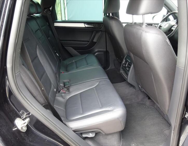 Volkswagen Touareg 15