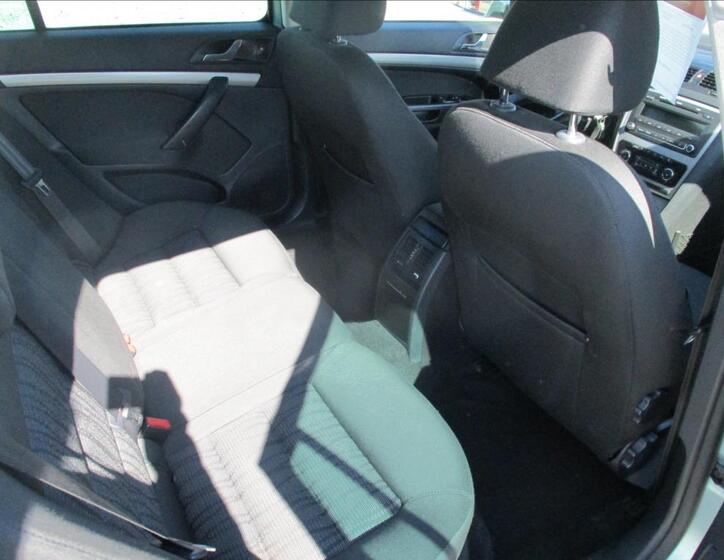 Škoda Octavia 10