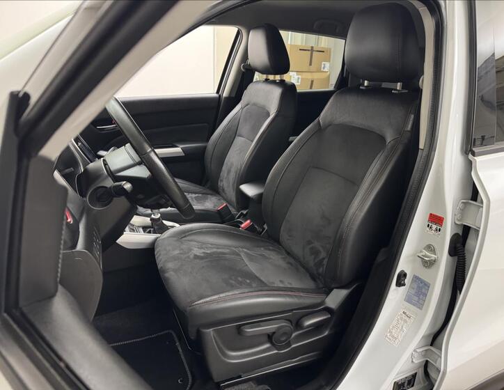 Suzuki Vitara 29