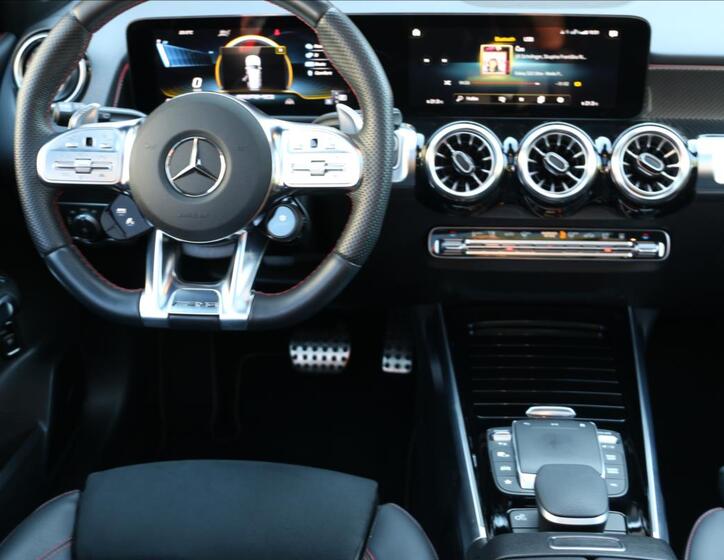 Mercedes-Benz GLB 35