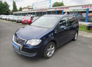 Volkswagen Touran 1