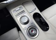 Hyundai Genesis 18