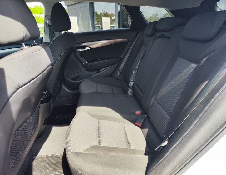 Hyundai i40 12