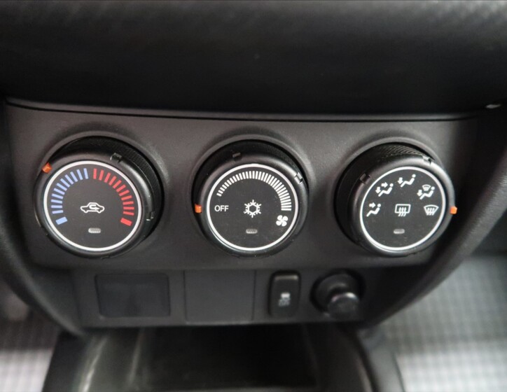 Mitsubishi ASX 16
