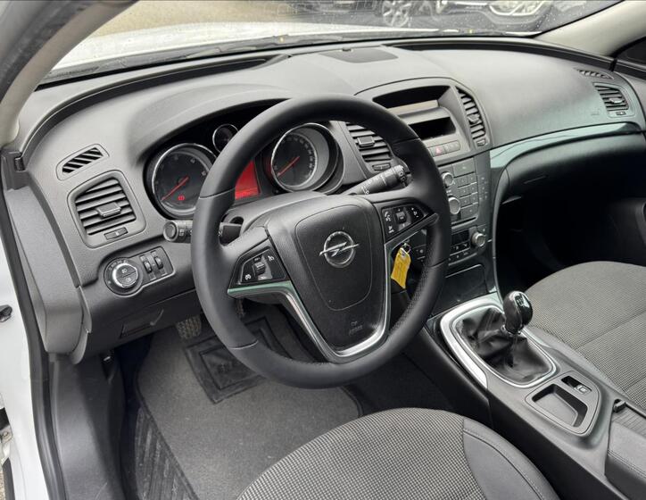 Opel Insignia 23