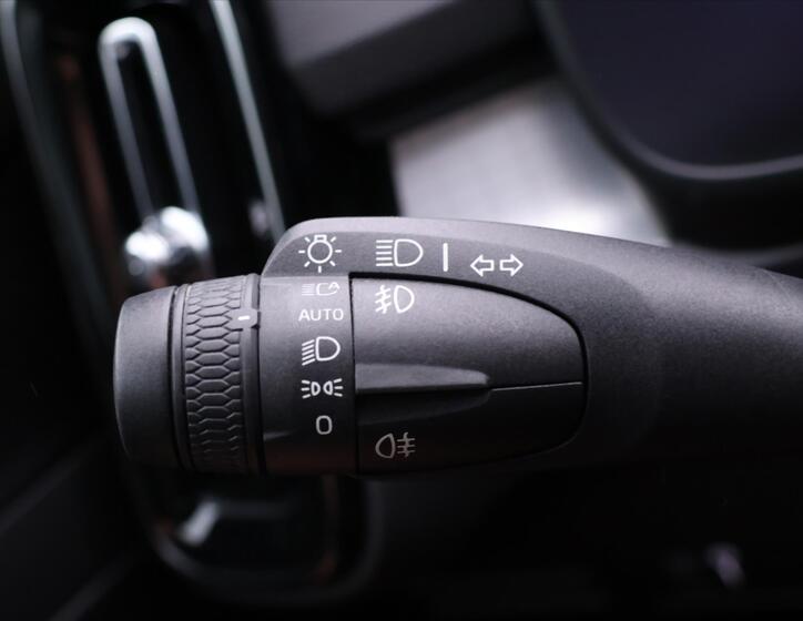 Volvo XC40 18