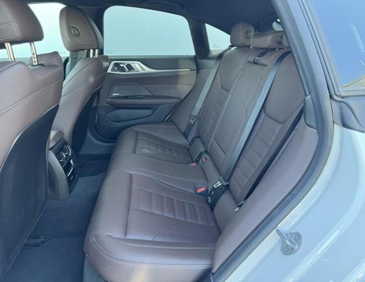 BMW i4 7