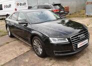 Audi A8 9
