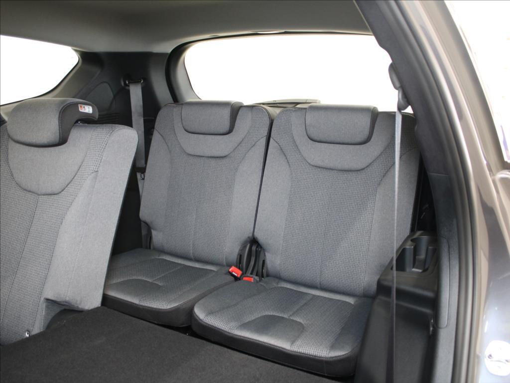 Hyundai Santa Fe 8