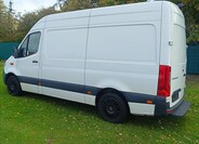 Mercedes-Benz Sprinter 2