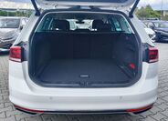 Volkswagen Passat 9