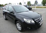 Volkswagen Tiguan 1
