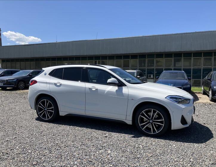 BMW X2 8