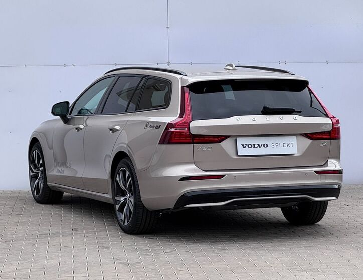 Volvo V60 5