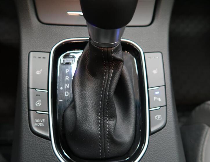 Hyundai i30 24
