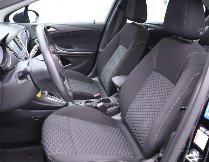 Opel Astra 10