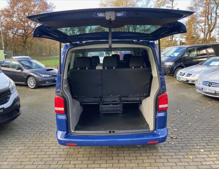 Volkswagen Caravelle 24