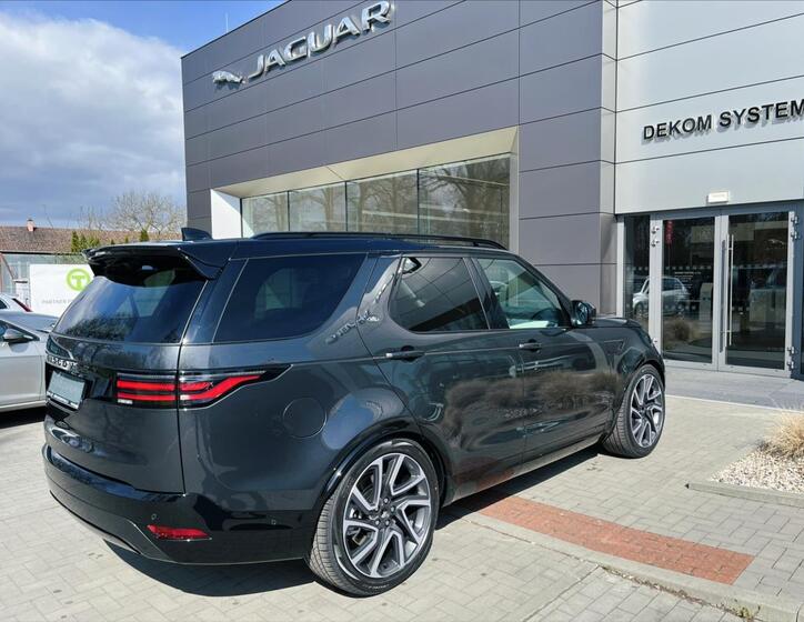 Land Rover Discovery 5